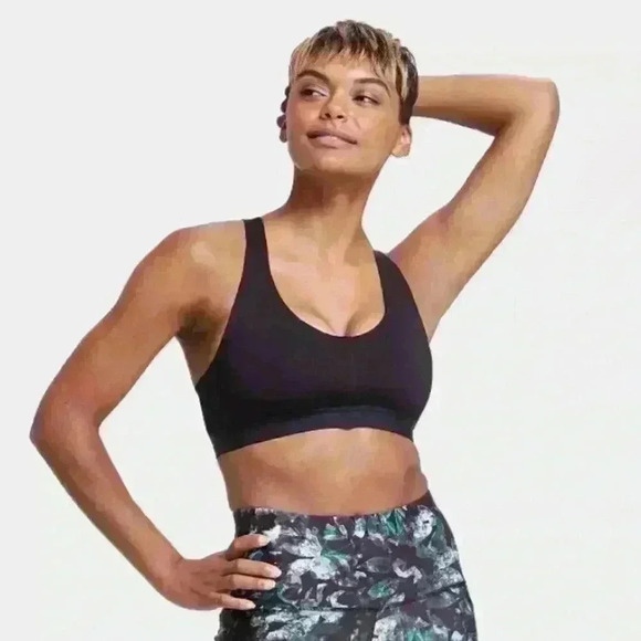 All In Motion Women's Black Padded Racerback Sleeveless Sports Bra Size M - Picture 1 of 7